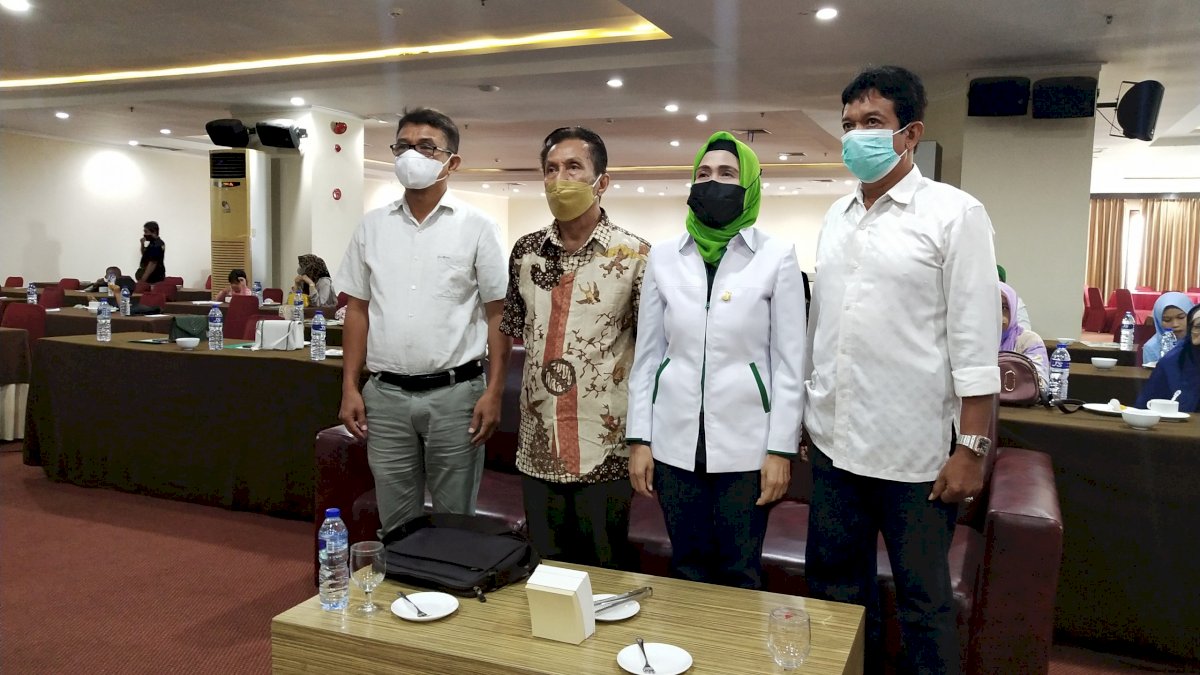 Legislator Makassar Muliati Ajak Masyarakat Peduli Lingkungan