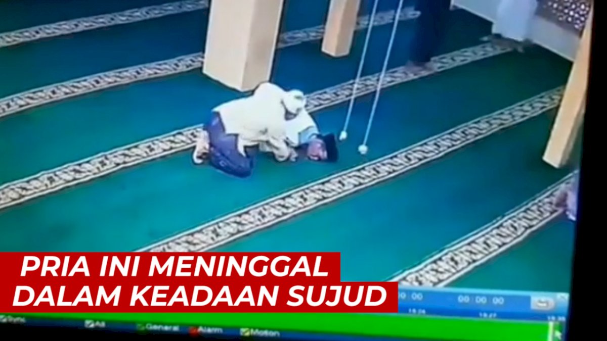 VIDEO: Innalillahi, Pria Ini Meninggal Dalam Keadaan Sujud saat Salat di Masjid
