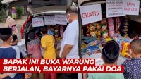 VIDEO: Bapak Ini Buka Warung Berjalan, Bayarnya Pakai Doa
