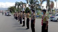 Terapkan Prokes, Pramuka Kwarcab Luwu Utara Bagi-bagi Masker Gratis Kepada Pengguna Jalan
