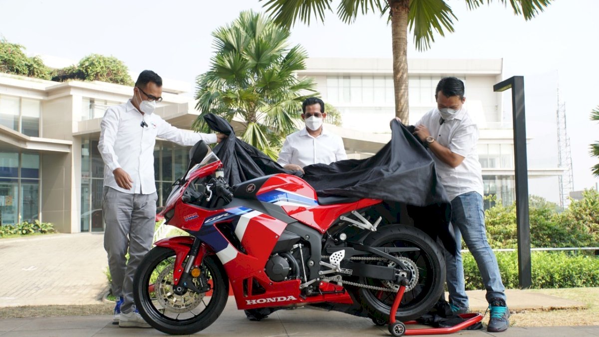 Motor Super Sport Astra Motor CBR600RR Sampai pada Konsumen Pertama di Indonesia
