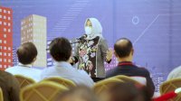 Fatmawati Harap Vaksinasi Industri Jasa Keuangan Bentuk Herd Immunity di Tengah Masyarakat&nbsp;