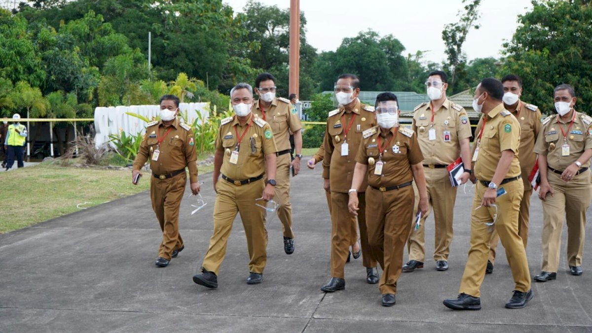 Bupati Luwu Timur Ikut Rapat Bersama Presiden Jokowi di Makassar Bahas Penanganan Covid-19
