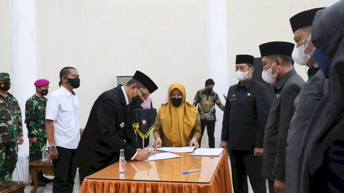 Lantik 40 Pejabat Administratif, Wali Kota Makassar Tegaskan Loyalitas Juga Tanggap Kerja