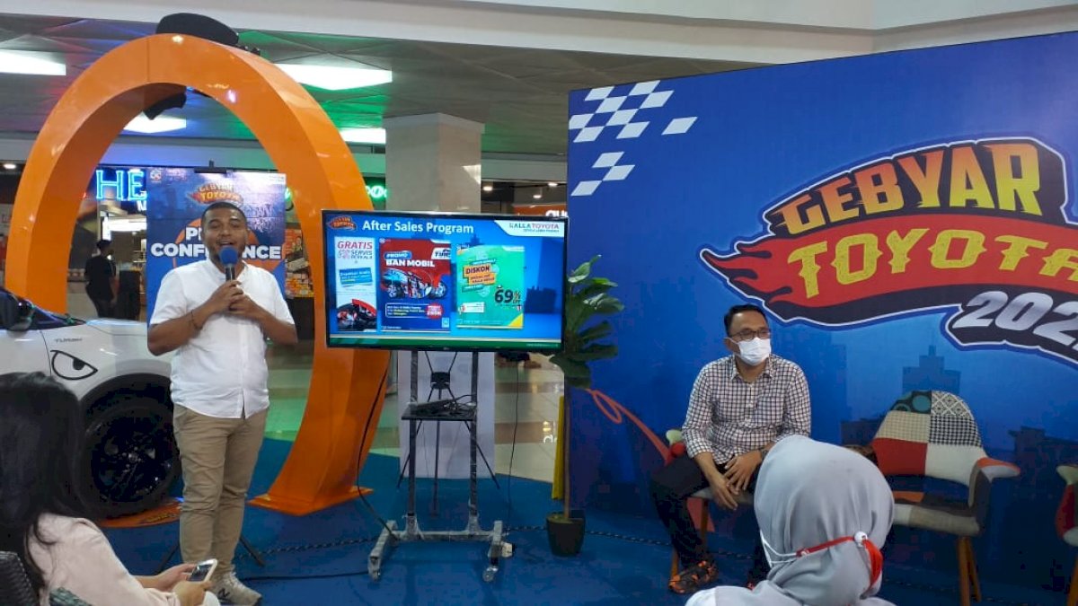 Public Display Gebyar Toyota 2021, Beli Mobil Toyota Hanya dengan Rp15 Juta