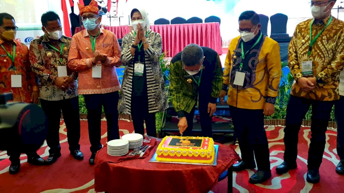 Pengurus APEKSI Beri Surprise Ucapan Ultah Untuk Walikota Taufan Pawe