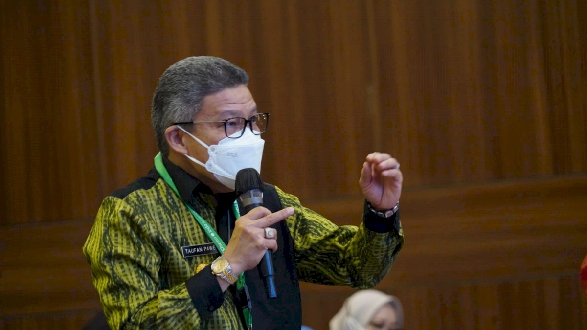 Pasca Hujan Disertai Angin Kencang, Walikota Taufan Pawe Minta Percepat Pendataan Warga Terdampak