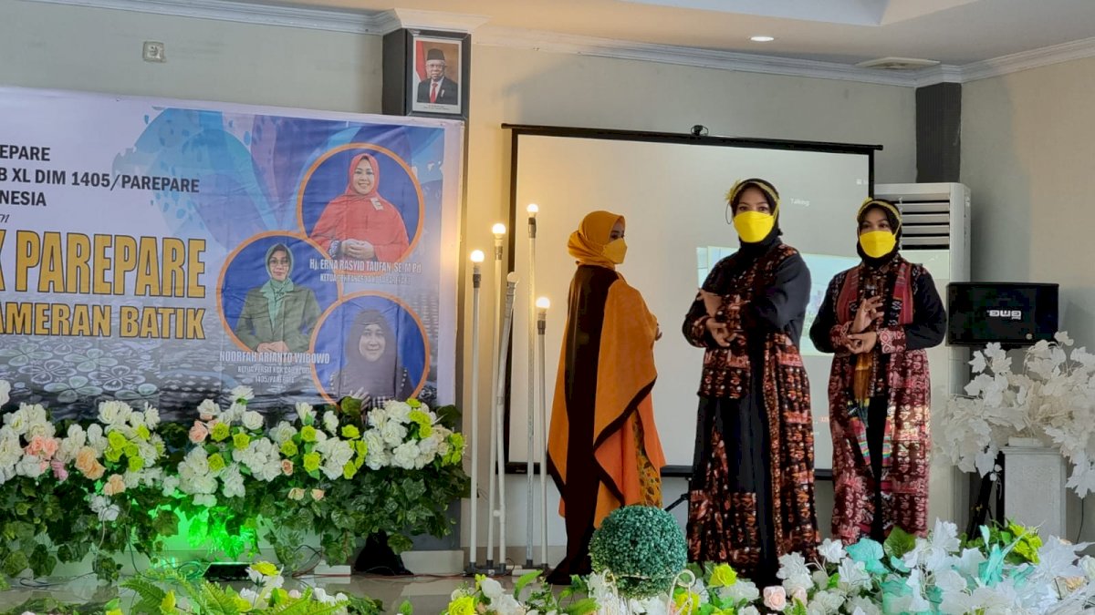 Parepare Launching Batik Cinta Ainun Habibie Tepat di Hari Jadi Sulsel ke-352