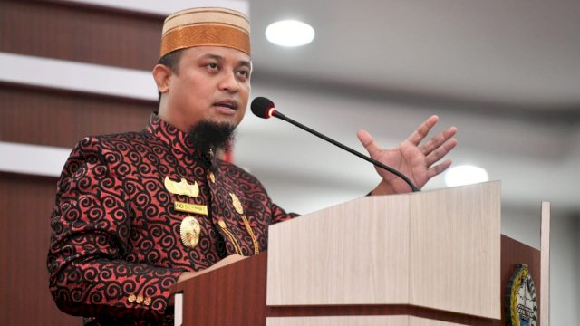 Plt Gubernur Sulsel Andi Sudirman Sulaiman Menyampaikan Sambutannya pada Peringatan HUT Sulsel ke-352 di Kantor DPRD Provinsi Sulsel, Selasa 19/10/2021 (Ist)