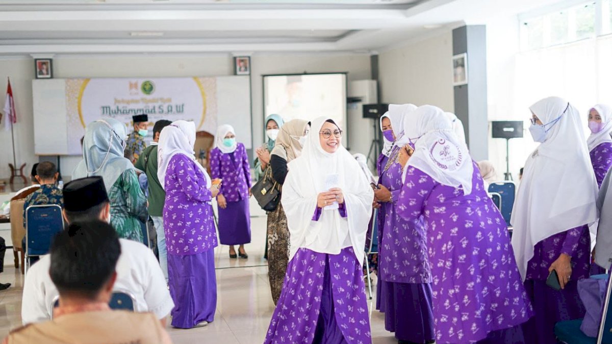 Istri Wali Kota Parepare Kukuhkan Pengurus Wanita Islam se-Kecamatan