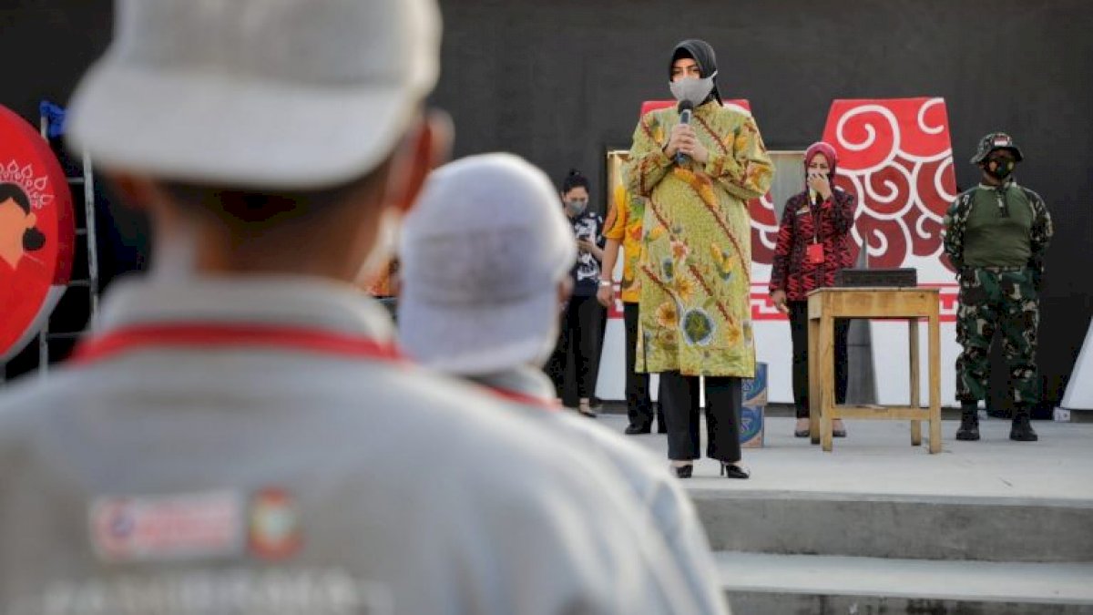 Ketua PKK Kota Makassar Beri Motivasi Paskibraka Kota Makassar
