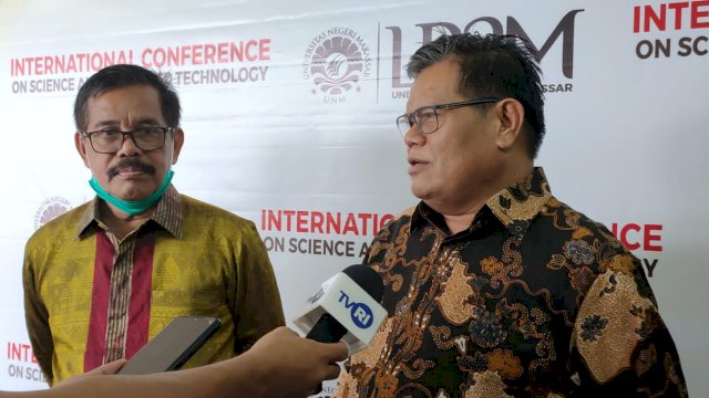 Rektor UNM Makassar Prof Husain Syam saat diwawancarai sejumlah Awak Media (Ist)