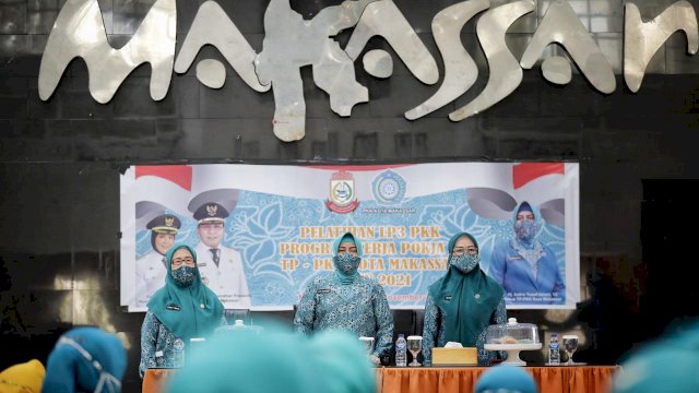 Ketua TP PKK Kota Makassar, Indira Jusuf Ismail, Membuka Resmi Pelatihan LP3KK di Baruga Angin Mammiri, Selasa 02/11/2021 (Ist)