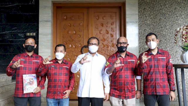 Wali Kota Makassar Menerima Panitia Pelaksana Event Jelajah Sulawesi dikediaman Pribadinya Jalan Amirullah, Jumat 05/11/2021 (Ist)