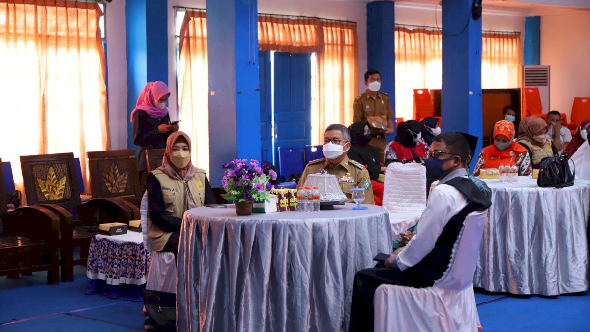 Buka Seminar Nasional ICMI Parepare, Taufan Pawe : Mari Sukseskan Vaksinasi