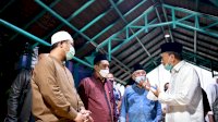 Plt Gubernur Sulsel dan Zulkifli Hasan Salat Subuh Bareng di Al-Markaz