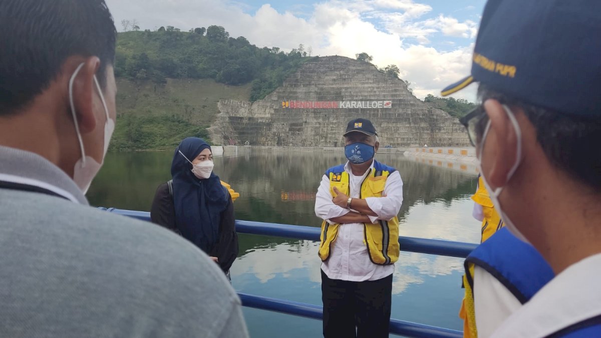 Sebelum Diresmikan Presiden, Menteri PUPR dan Bupati Iksan Tinjau Bendungan Karalloe
