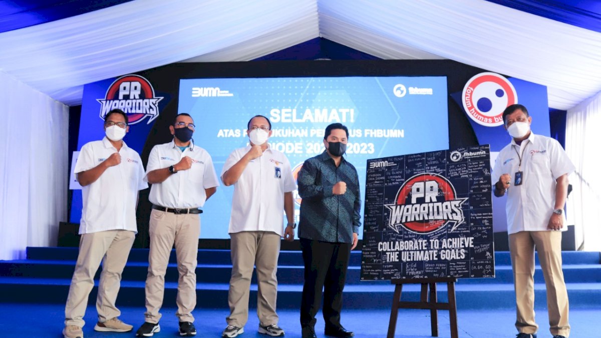 Erick Thohir Kukuhkan Aestika Oryza Gunarto Sebagai Ketum Forum Humas BUMN
