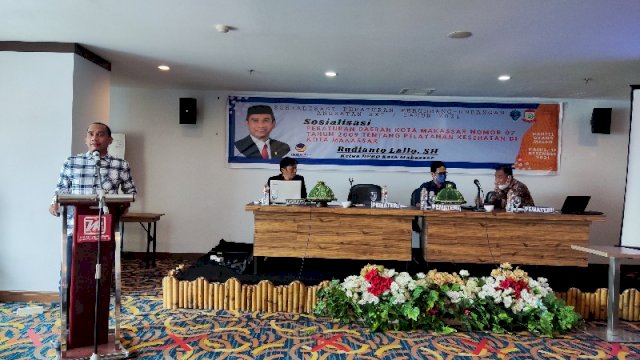 Ketua DPRD Kota Makassar, Rudianto Lallo Membuka Kegiatan Sosialisasi Perda tentang Pelayanan Kesehatan di Hotal Grand Maleo Makassar, Kamis 16/12/2021 (Sulselsatu / Jahir Majid) 
