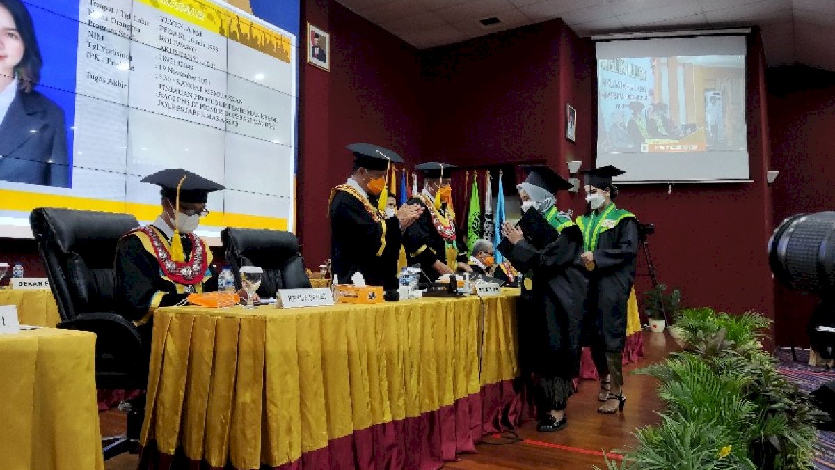 Gelar Wisuda Periode Desember 2021, Rektor UNM; Wisudawan Terbaik UNM Bebas Tes Masuk Pascasarjana