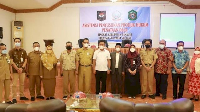 Bupati Kabupaten Takalar Syamsari Kitta, menghadiri asistensi administrasi terhadap 11 desa persiapan di Kabupaten Takalar oleh tim Asistensi kementrian dalam negeri, di Desa Sampulungan, Kecamatan Galesong Utara, Selasa 28/9/2021, (Ist) 