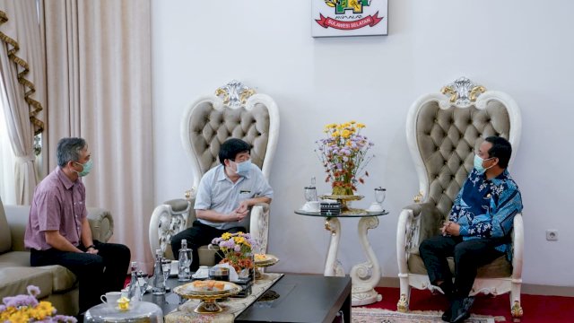 Plt Gubernur Sulsel, Andi Sudirman Sulaiman menerima kunjungan audiens investor asal Taiwan, Wei-Min Donald Chen (Ist) 