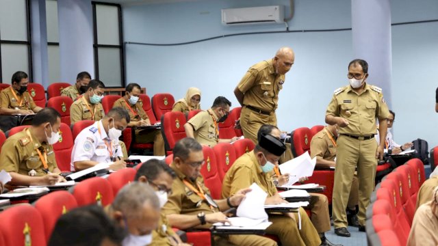 Wali Kota Makassar, Danny Pomanto meninju Pelaksanaan Uji Kompetensi Seleksi Terbuka Pemkot Makassar (Ist) 