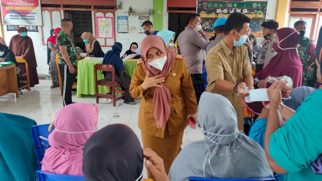 Tim Vaksinator dari Satgas Covid-19 Provinsi Sulsel gelar Vaksinasi di Jeneponto, (Foto Dinkes Jeneponto)