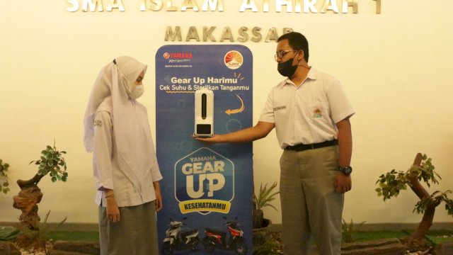 PT SJAM salurkan alat cek suhu tubuh dan hand sanitizer untuk SMA di Makassar, Gowa, dan Maros (istimewa)