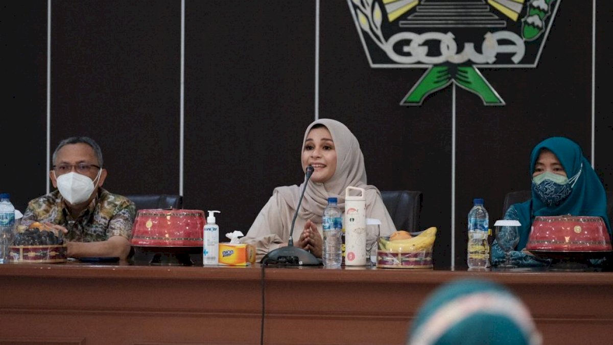 Latih Puluhan Kader Posyandu, Priska Harap Mampu Cegah Masalah Stunting