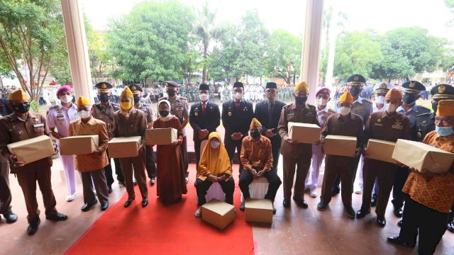 Plt Gubernur Sulsel Andi Sudirman Sulaiman bersama Wali Kota Makassar Danny Pomanto Hadiri peringatan Momentum Korban 40.000 Jiwa, (Ist) 