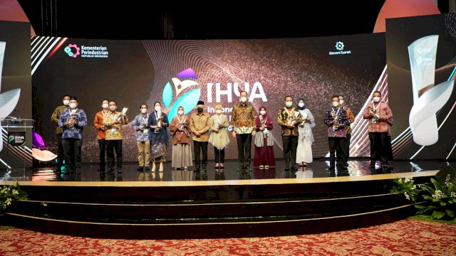 Penyerahan Penghargaan Predikat Best Program Support pada IHYA 2021 (Ist) 