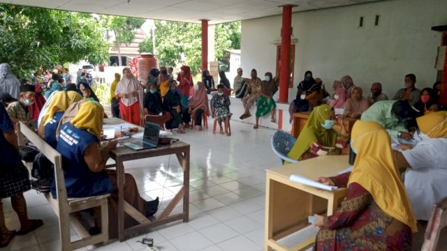Suasana Vaksinasi Puskesmas Togo-Togo di Kelurahan Bontoraya, Kecamatan Batang, Senin 20/12/2021 (Dedi)