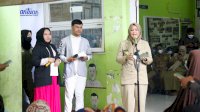 Peringati Hari Ibu, Wawali Fatmawati Rusdi Berbagi Kebahagiaan dengan Lansia
