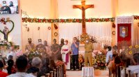 Tinjau Pelaksanaan Malam Misa Natal, Andi Sudirman Apresiasi Penerapan Protokol Kesehatan di Gereja