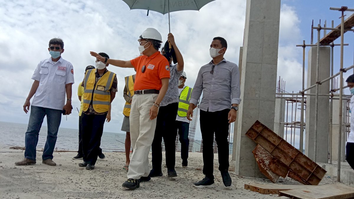 Progres Pembangunan Masjid Terapung BJ Habibie Sudah Selesai 85 Persen