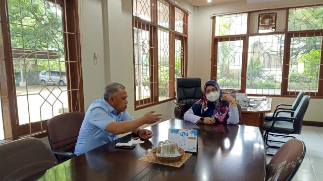 Usman Sadik, menyambangi kantor Dinas Perhubungan Provinsi Sulawesi Selatan. Ist