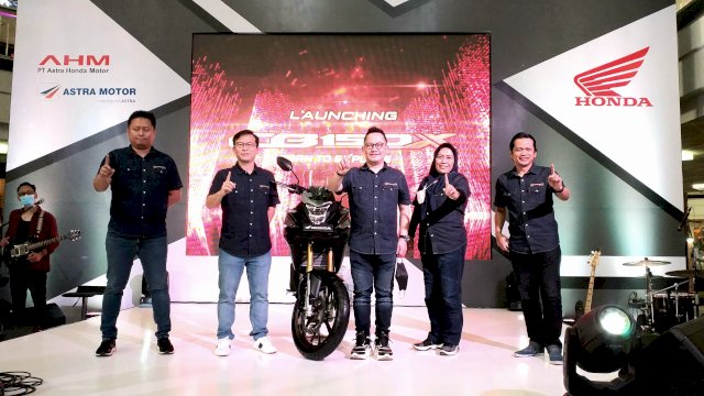 Launching New CB150X di Mal Ratu Indah (MaRI) Makassar, Sabtu, (8/1/2022), (Sri Wahyudi Astuti / sulselsatu.com)