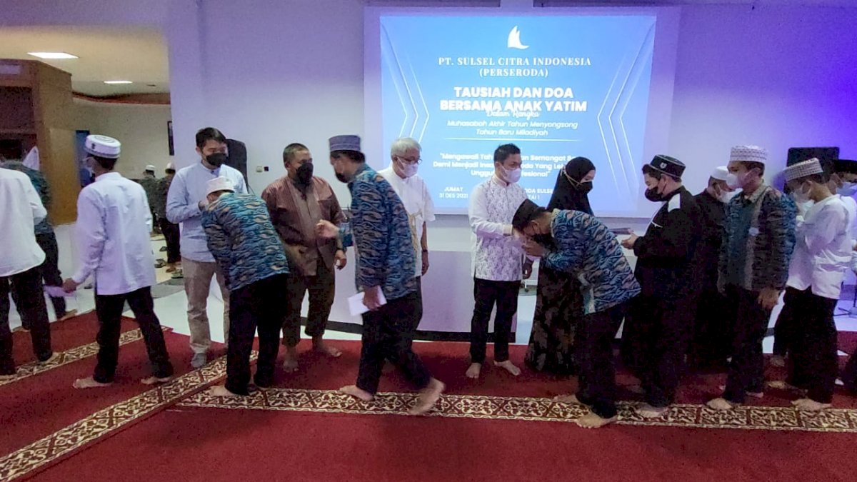 Sambut Tahun 2022, Dirut Perseroda Yasir Machmud Bakar Semangat Karyawan