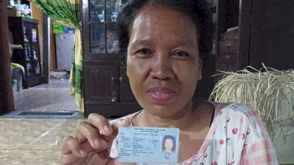 Sita Warga Kabupaten Wajo Kini Dapat Rumah Dari NasDem Sulsel