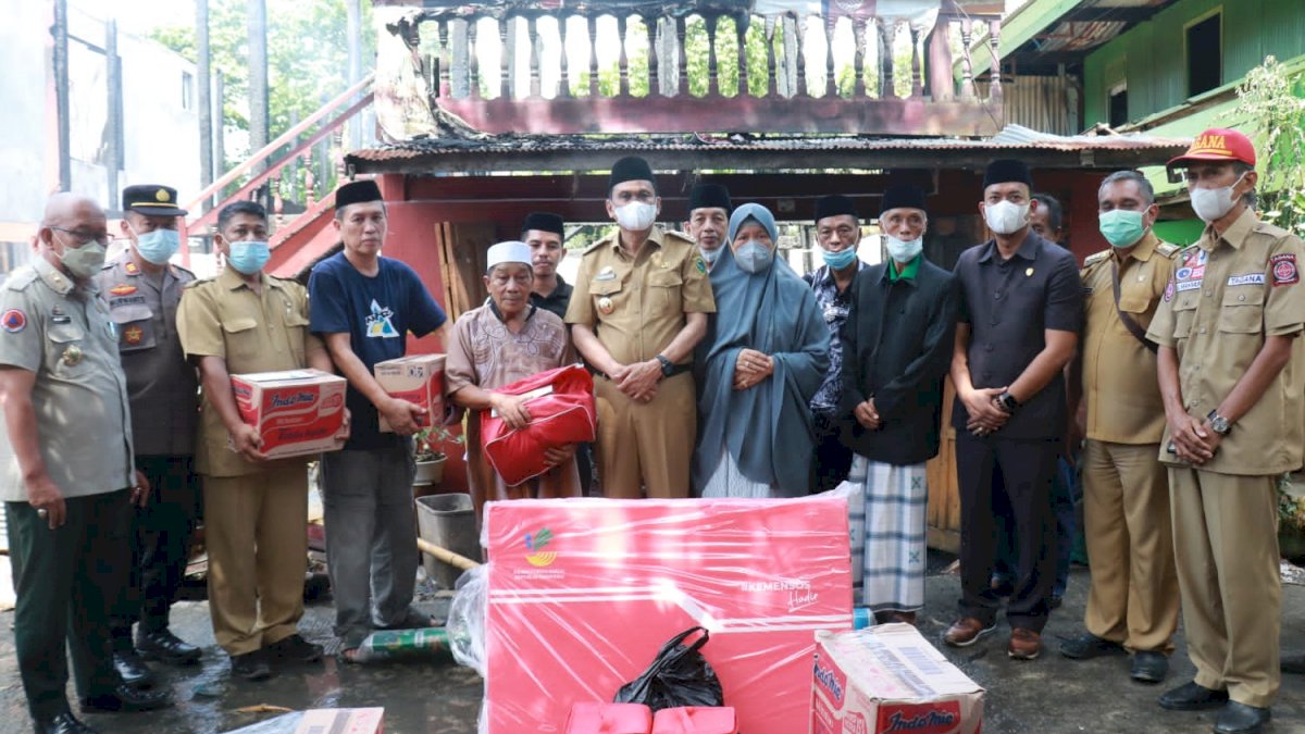 Gerak Cepat Suardi Saleh Datangi Warga Berduka