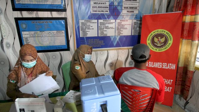 Salah satu titik lokasi vaksinasi BIN Sulsel bekerja Dinkes Jeneponto, Selasa 11/01/2022 (Dedi)