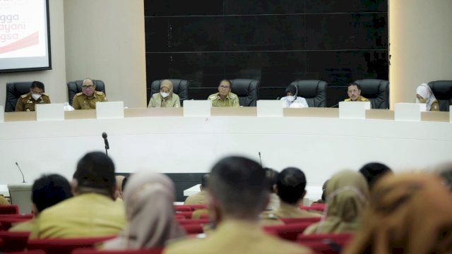 Wali Kota-Wawali Makassar Tegaskan Penegakan Kedisiplinan Bagi Lurah dan Camat