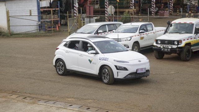 PT Vale uji coba mobil listrik di area pertambangan (dok. PT Vale)