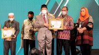 Wali Kota Makassar Dianugerahi Penghargaan Baznas Award 2022