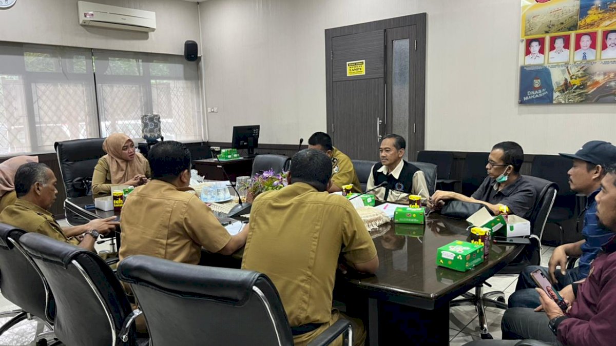 Terima Audensi Warga Barombong, Kadis PU Makassar Siap Tuntaskan Pembangunan Drainase