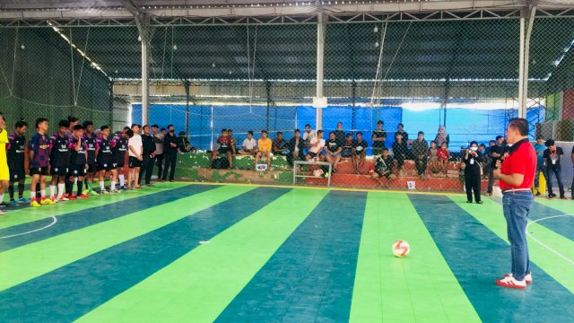 Mulyadi Mustamu resmi buka Turnamen Futsal Rextantic Cup I di Jeneponto (Dedi)