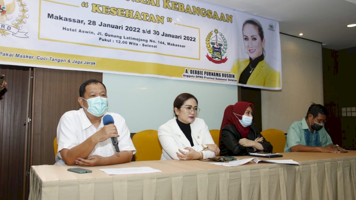 Debbie Purnama Berbagi Tips Hidup Sehat Bersama Konstituen di Acara Sosialisasi Kebangsaan