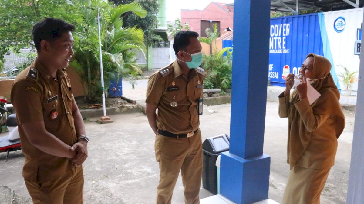 Pastikan Pelayanan Berjalan dengan Baik, Camat Tallo Sidak di Kelurahan Kalukuang