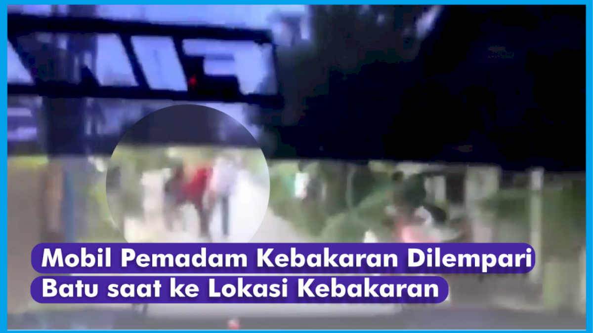 VIDEO: Mobil Pemadam Kebakaran Dilempari Batu saat ke Lokasi Kebakaran